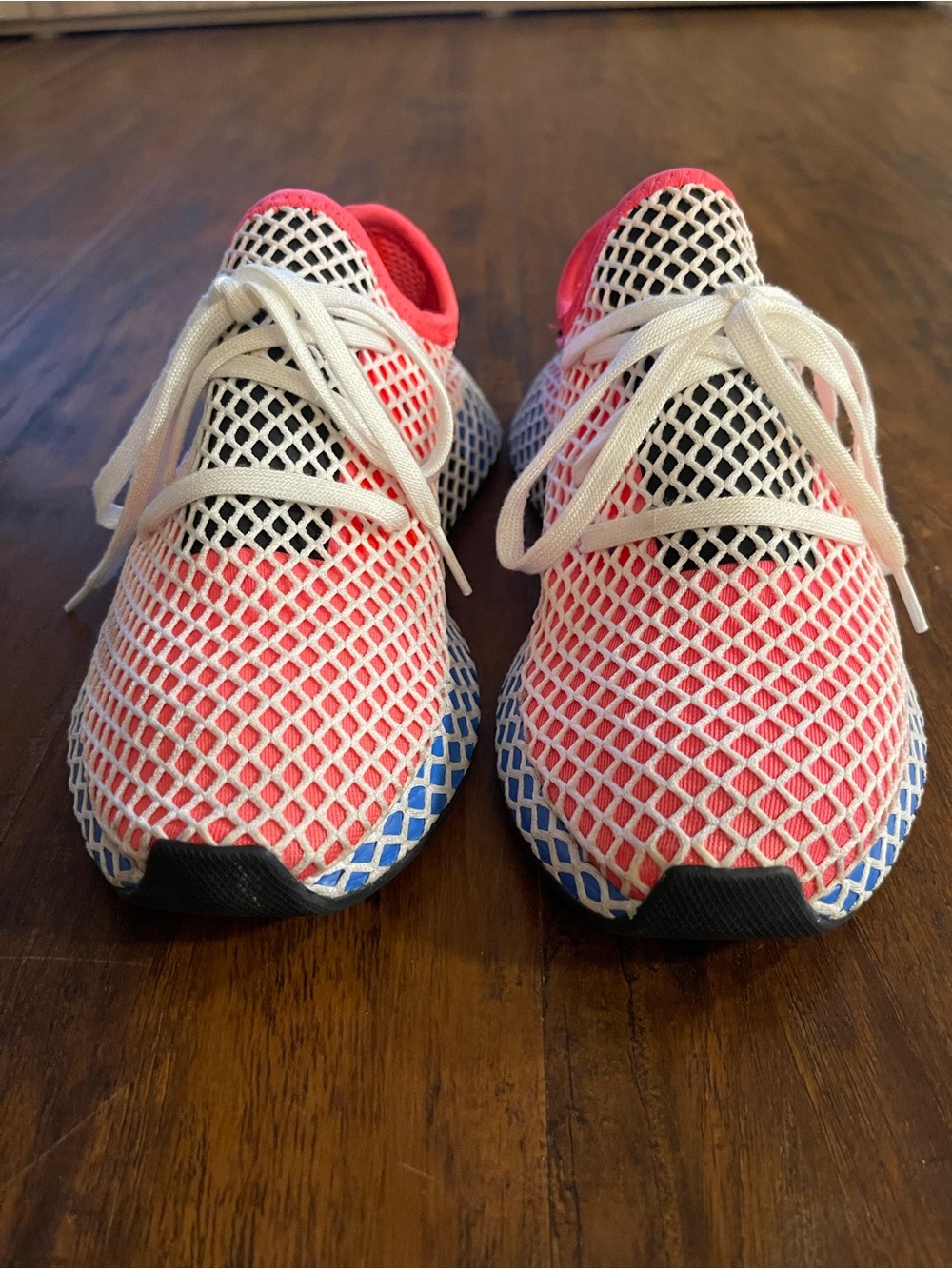 Kids Lightweight Mesh Sneakers in Coral, White & Blue Adidas